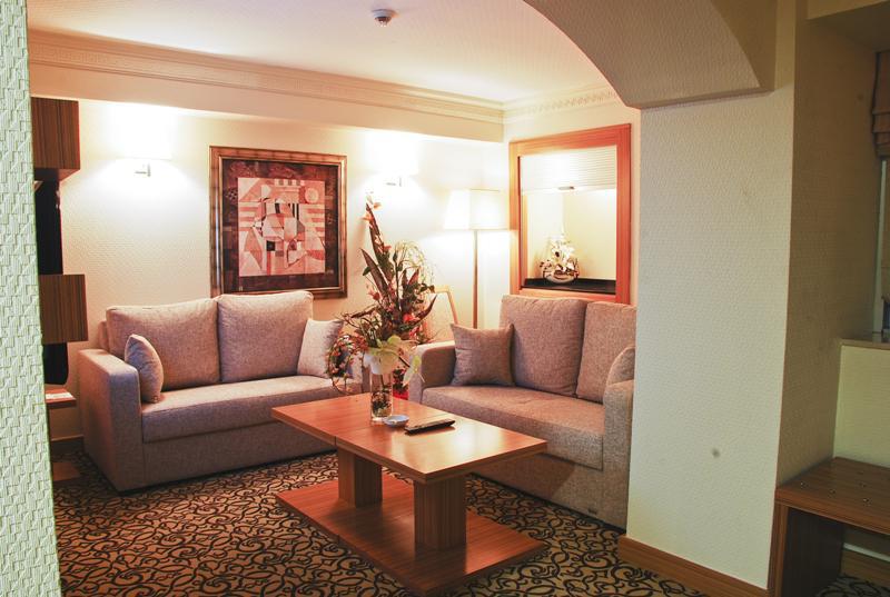 Emir Royal Hotel Adana Exterior photo